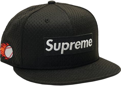 Buy and Sell Supreme Headwear .